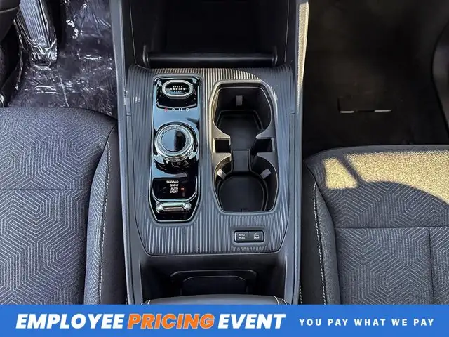2026 Jeep Cherokee Cherokee Laredo 4x4 | Heated Seats + in Cars & Trucks in Moncton - Image 17