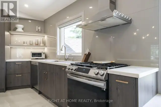 560 CONCESSION ROAD 15 W Tiny, Ontario in Houses for Sale in Barrie - Image 10