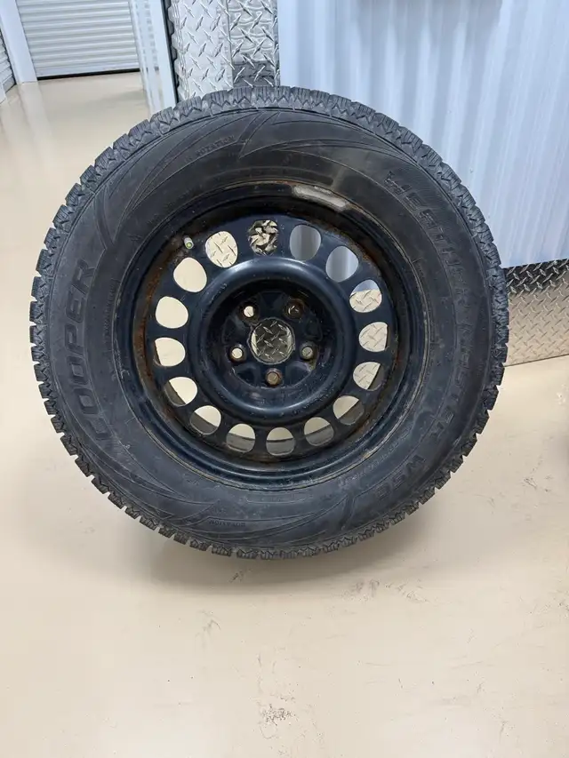 RAM/Jeep rims and 235/65 R18 Winter Tires Cooper in Tires & Rims in Mississauga / Peel Region - Image 3