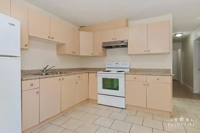 Bright & Spacious 2 Bedroom Basement Suite in Panorama Ridge in Long Term Rentals in Delta/Surrey/Langley - Image 6