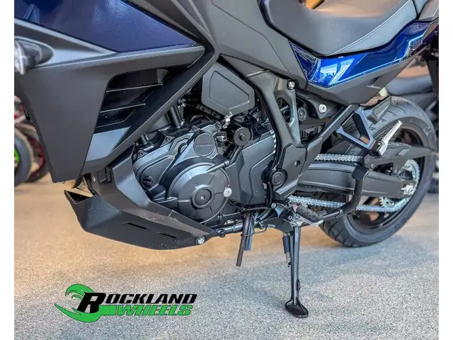 2025 Honda NT1100 DCT ABS in Sport Touring in Ottawa - Image 6