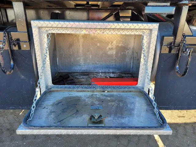 2013 WESTERN STAR 6900XD in Heavy Trucks in Saskatoon - Image 55