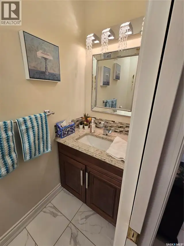 111 Westview DRIVE Swift Current Rm No. 137, Saskatchewan in Houses for Sale in Swift Current - Image 8