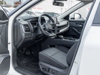 Check out this 2024 Nissan Rogue SV Moonroof while we still have it in stock! *You Can't Beat the Pr... (image 6)