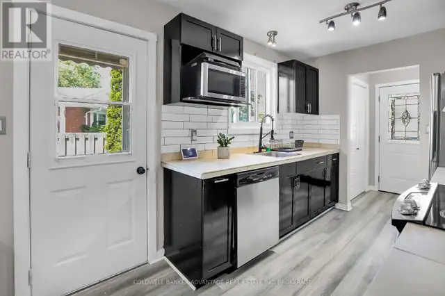 21 FAIRLAWN CRESCENT Welland (Prince Charles), Ontario62863792424323124