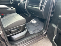 Express Quad cab model, v6, well equipped, priced for immediate sale, incl balance of extended warra... (image 7)