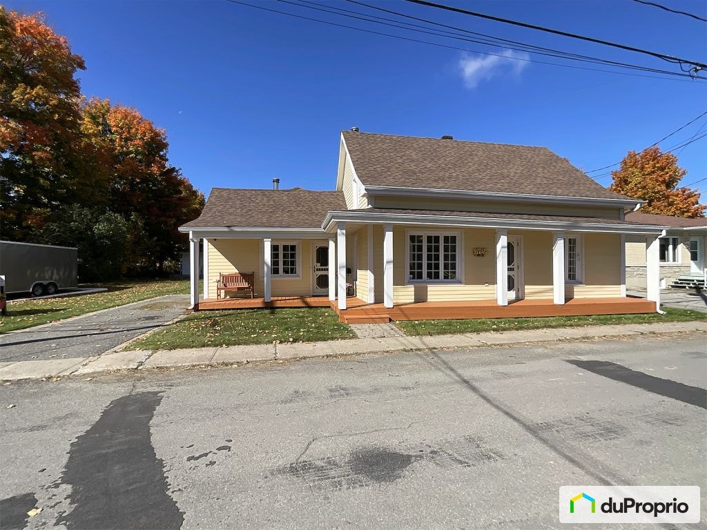 $569,000 - 2 Storey for sale in Laurierville — photo 1