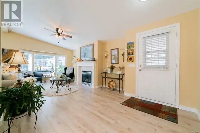 87 1927 Valley Oak Dr Nanaimo, British Columbia62863316687361121