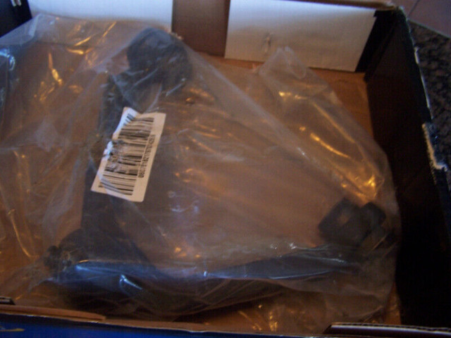 Control Arm & Ball Joint Mevotech MK8722T in Other Parts & Accessories in Hamilton - Image 3