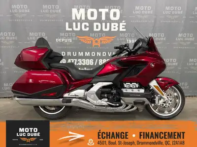 2018 Honda GL1800 Goldwing Tour DCT Honda GL1800 Goldwing Tour DCT 2018 SEULEMENT 38 090 KM TRANSMIS...