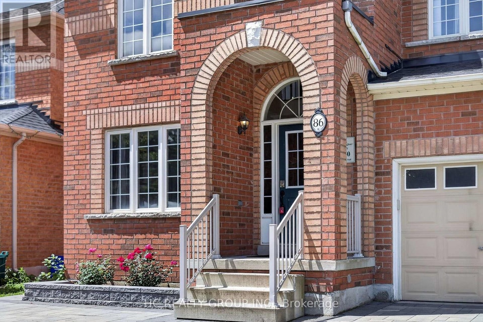 86 BEARE TRAIL Newmarket (Woodland Hill), Ontario 2