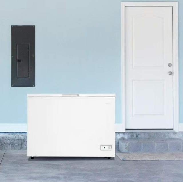 Rca / Insignia 3.5 cu.ft. Chest Freezer $129.00 No Tax!! in Freezers in City of Toronto - Image 6