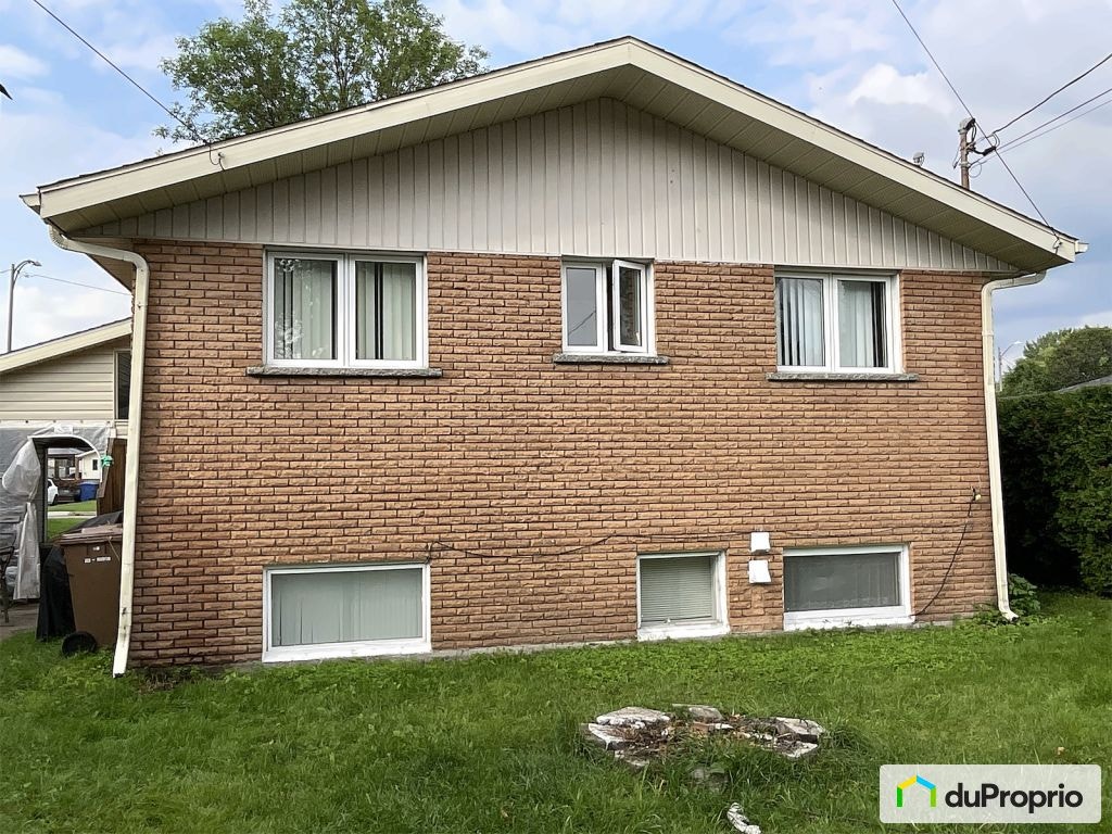 $333,000 - Bungalow for sale in Jonquière (Arvida) — photo 2