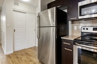 Amenities: Spacious Layouts • Premium Finishes • Fitness Centre • In-Suite Laundry Suite & Building:... (image 8)