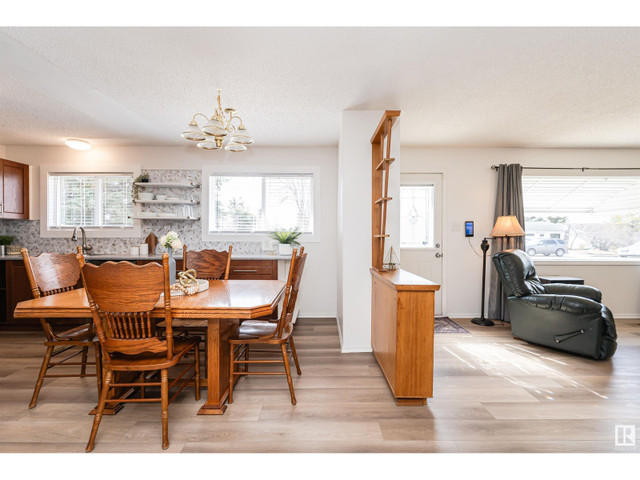 5012 55 AV Tofield, Alberta in Houses for Sale in Edmonton - Image 4