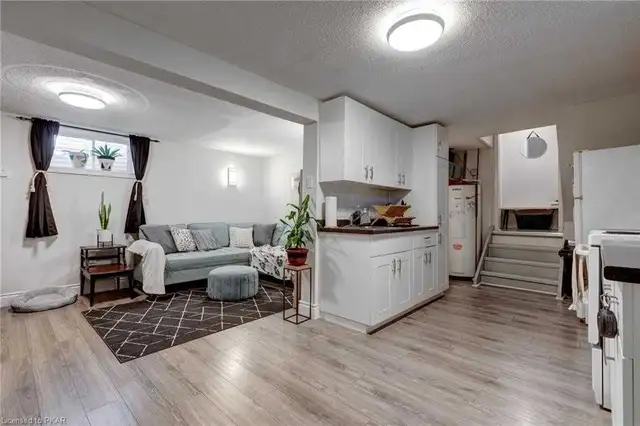 Lease 1Bed / 1Bath Lower Unit in Peterborough - utilities Incl in Long Term Rentals in Peterborough - Image 5