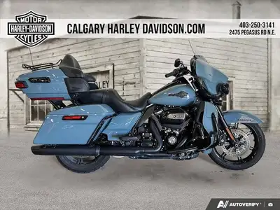 From its Twin-Cooled™ Milwaukee-Eight 114 V-Twin engine down to its heated hand grips, the Ultra Lim...