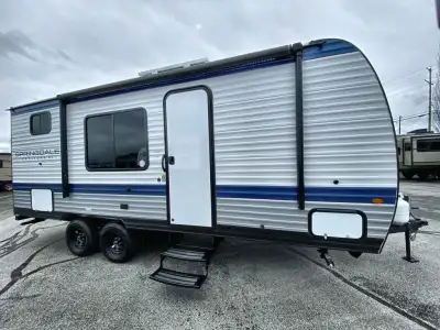 Keystone Springdale Classic travel trailer 20BHWE highlights: Double-Size Bunk Beds 24in.in. x 36in....