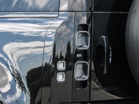 This 2023 Land Rover Defender 110 P400 X is a premium SUV built for confident travel in every season... (image 5)