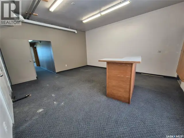 24 12th STREET NE Weyburn, Saskatchewan in Commercial & Office Space for Sale in Regina - Image 11