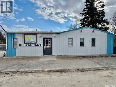 Welcome to an exciting business opportunity in the progressive community of LeRoy, Saskatchewan! 2 M...