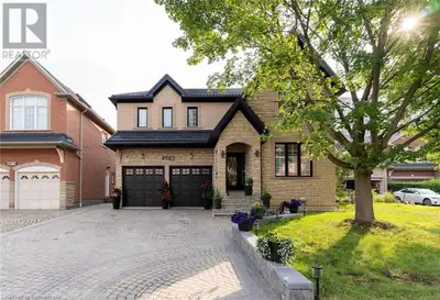 4982 MAXINE Place Mississauga, Ontario