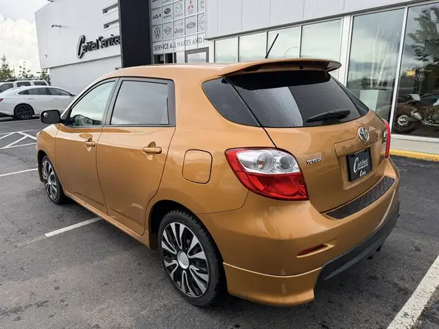 2010 Toyota Matrix S in Cars & Trucks in Edmonton - Image 8