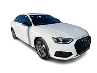 La Audi A4 Komfort 45 TFSI quattro 2022 est une berline de luxe compacte à la fois sportive et raffi... (image 1)