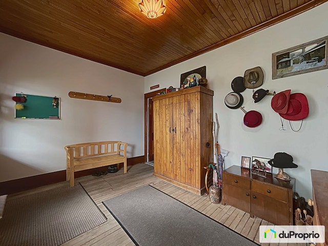 $248,000 - 2 Storey for sale in Lac-Megantic — photo 2