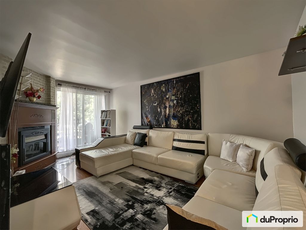 $269,900 - Condominium for sale in St-Hyacinthe — photo 1