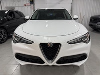 Découvrez ce magnifique Alfa Romeo Stelvio AWD 2018, un VUS de luxe qui se démarque par son design i... (image 1)