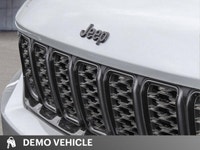 This Jeep Grand Cherokee delivers a Regular Unleaded V-6 3.6 L/220 engine powering this Automatic tr... (image 7)