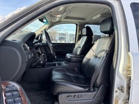 Only 94,501 Miles! This GMC Yukon boasts a Gas/Ethanol V8 5.3L/327 engine powering this Automatic tr... (image 9)