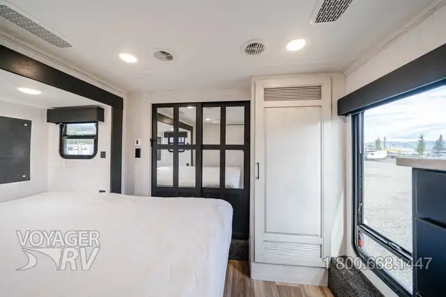 2023 Heartland Bighorn 3215RL in Travel Trailers & Campers in Kelowna - Image 25