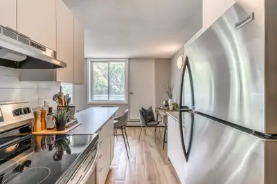 Garneau Place - Garneau Place Apartment for Rent