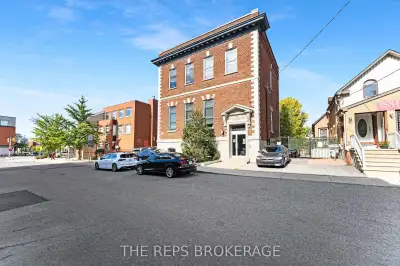 Owner Occupy or Keep it Leased. This is one of Ottawa's trendiest neighbourhoods with a tremendous a...