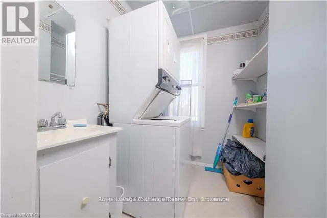 247 BROADWAY STREET Kincardine, Ontario in Houses for Sale in Owen Sound - Image 27