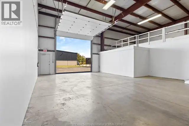 492 BLANCHARD PARK Unit# 1 Lakeshore, Ontario in Commercial & Office Space for Rent in Windsor Region - Image 5