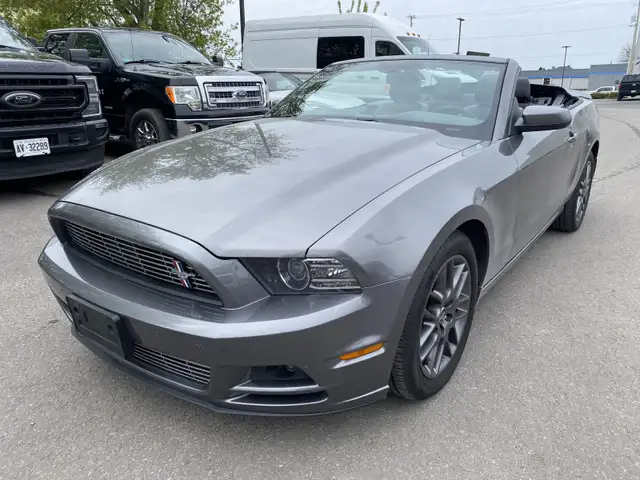 2014 Ford Mustang V6 Premium in Cars & Trucks in Cornwall - Image 8