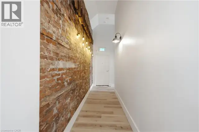 45 WELLINGTON Street N Hamilton, Ontario in Houses for Sale in Kitchener / Waterloo - Image 7
