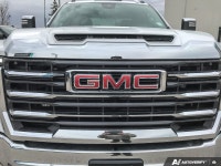 Price includes Added Accessories Plus SLT Convenience Package | GMC MultiPro Tailgate | X31 Off-Road... (image 8)