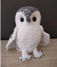 Crocheted white owl (popularised by Harry Potter's Hedwig)