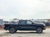 Heated Seats and Steering - Powerful 3.8L V6 engine with 4x4 capability - Advanced navigation system... (image 3)