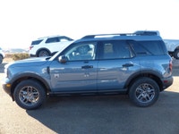 HEATED CLOTH FRONT SEATS! 13.2" TOUCHSCREEN WITH APPLE CARPLAY! ADAPTIVE CRUISE CONTROL WITH STOP&GO... (image 1)