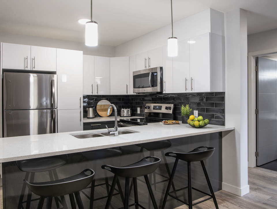 The Onyx - 2 Bedroom Apartment for Rent in Long Term Rentals in Winnipeg