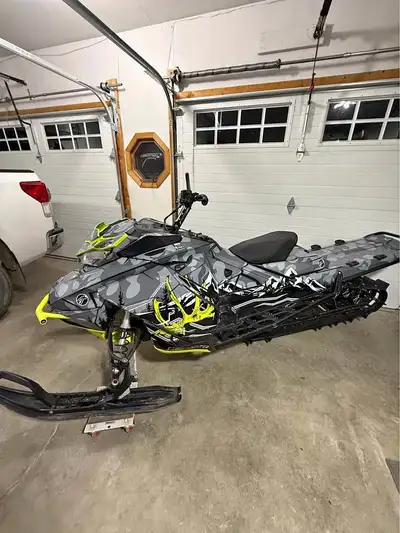 APPLY NOW: https://www.ridecollective.ca/get-pre-approved 2020 SKI-DOO SUMMIT 850 154 850 E-TEC engi...