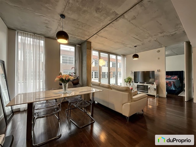 $574,900 - Condominium in Ville-Marie (downtown, old Mtl) — photo 1