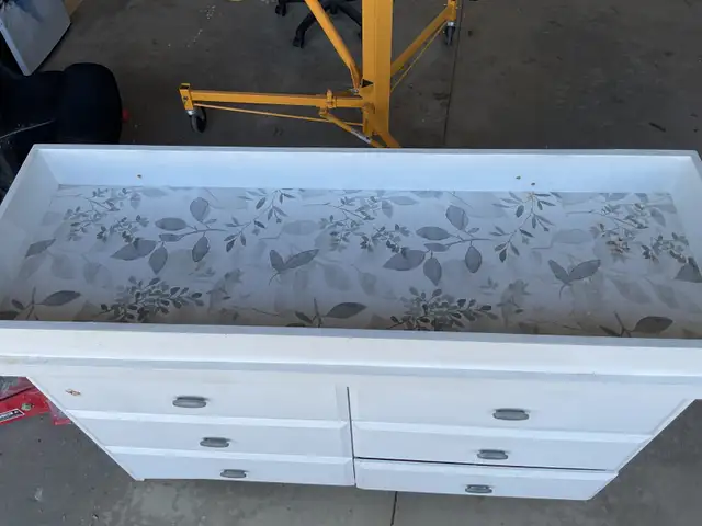 Change table dresser. in Dressers & Wardrobes in Sarnia - Image 3