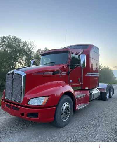 2012 Kenworth T660, Cummins ISX Engine with 450hp and Engine Tune, 13 speed Eaton transmission, 12/4...