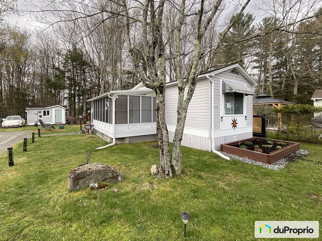 $135,000 - Manufactured home for sale in Lac-Brome — photo 1